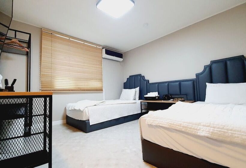 اتاق استاندارد یک نفره, Wonju Dream Park Motel
