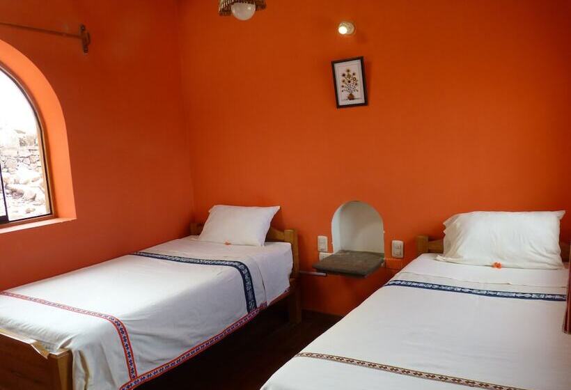 اتاق استاندارد با چشم‌انداز باغ, Inti Wasi Lodge