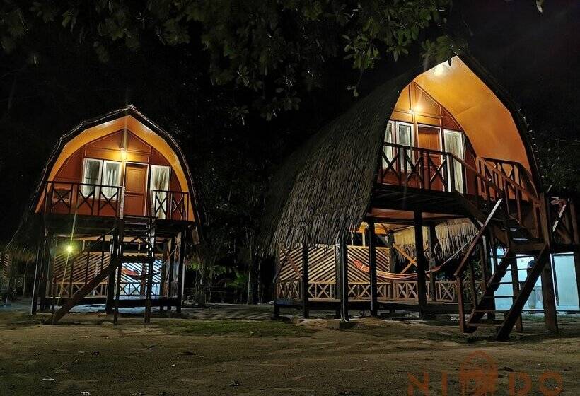 اتاق استاندارد با سرویس بهداشتی مشترک, Nido Mantanani Lodge