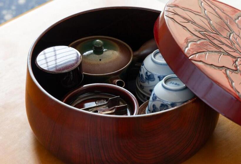 اتاق استاندارد سه نفره, Chikugofunegoya Koen No Yado