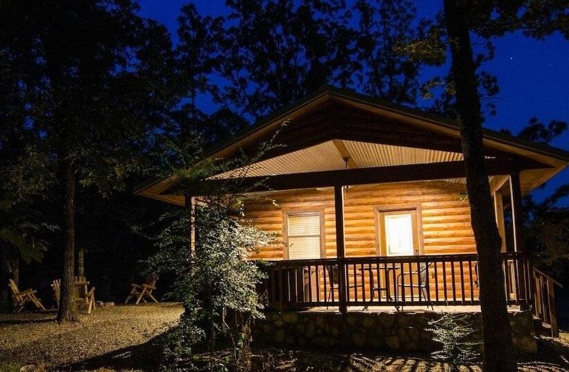 کابین, Sunsettin Cabin With Fireplace, Free Wifi, And Parking Onsite By Redawning