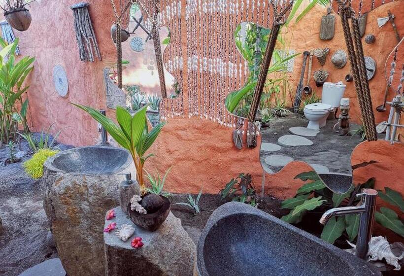 بنگله خانوادگی, Coconut Garden Beach Resort