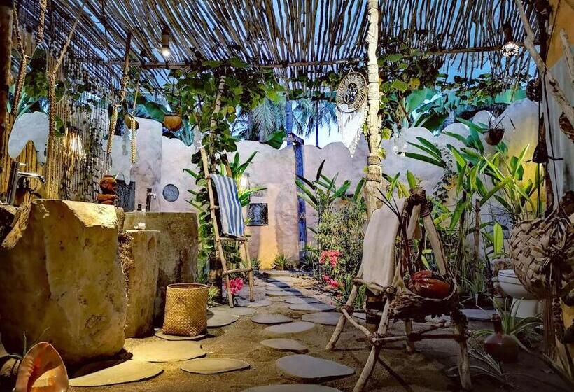 بنگله خانوادگی, Coconut Garden Beach Resort
