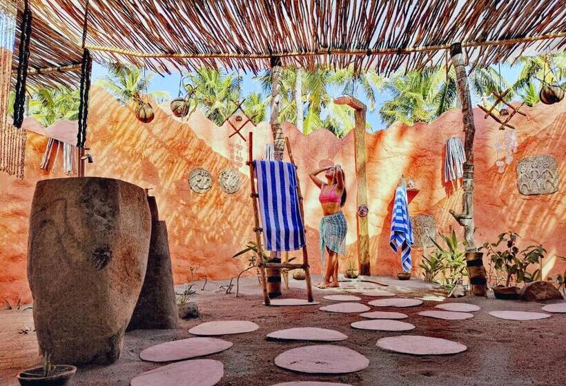 خانه 1 خوابه, Coconut Garden Beach Resort