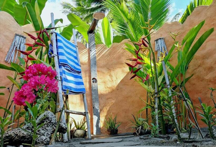 بنگله خانوادگی, Coconut Garden Beach Resort