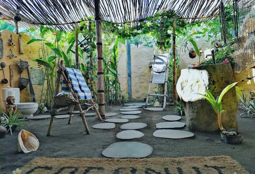 خانه 1 خوابه, Coconut Garden Beach Resort