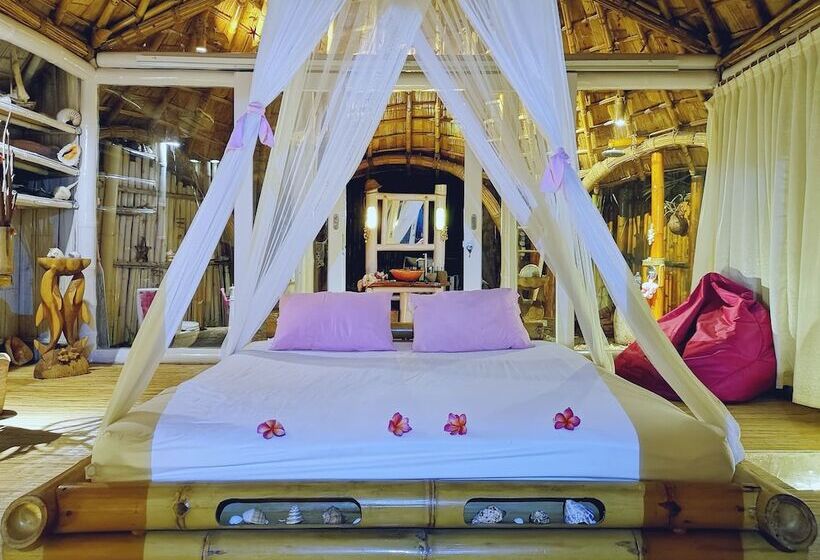 بانگلوی استاندارد با چشم‌انداز دریا, Coconut Garden Beach Resort