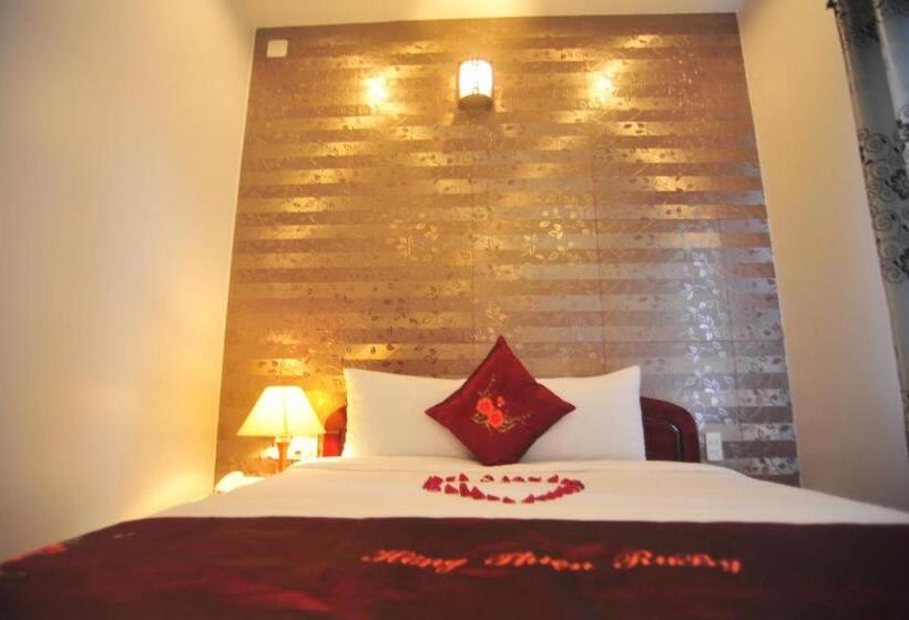 اتاق لوکس, Hong Thien Ruby