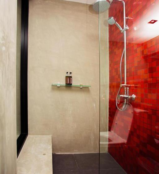 اتاق لوکس با چشم‌انداز استخر, Stellars Samed Resort