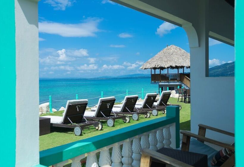 اتاق لوکس با چشم‌انداز دریا, Luna Sea Inn