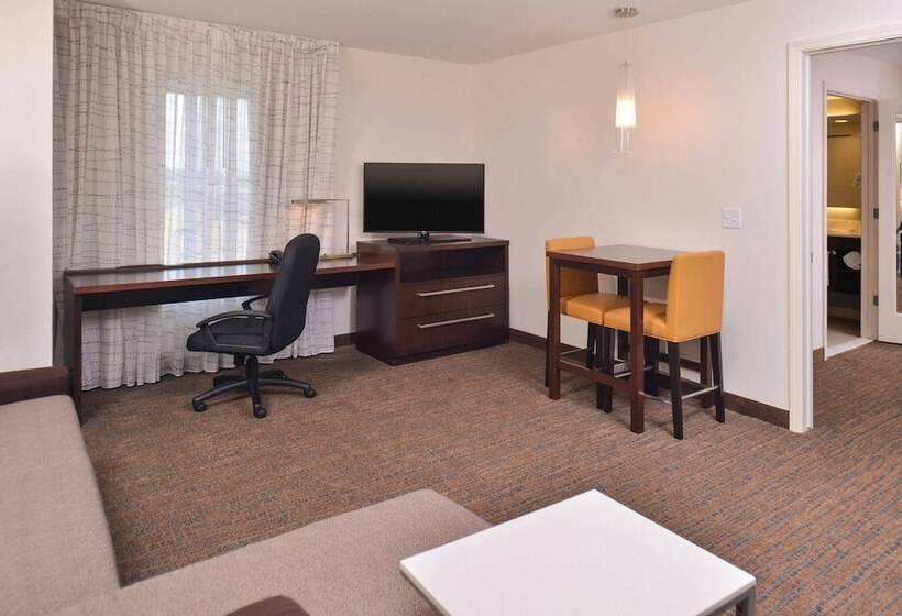 سوییت, Residence Inn By Marriott Cedar Rapids South