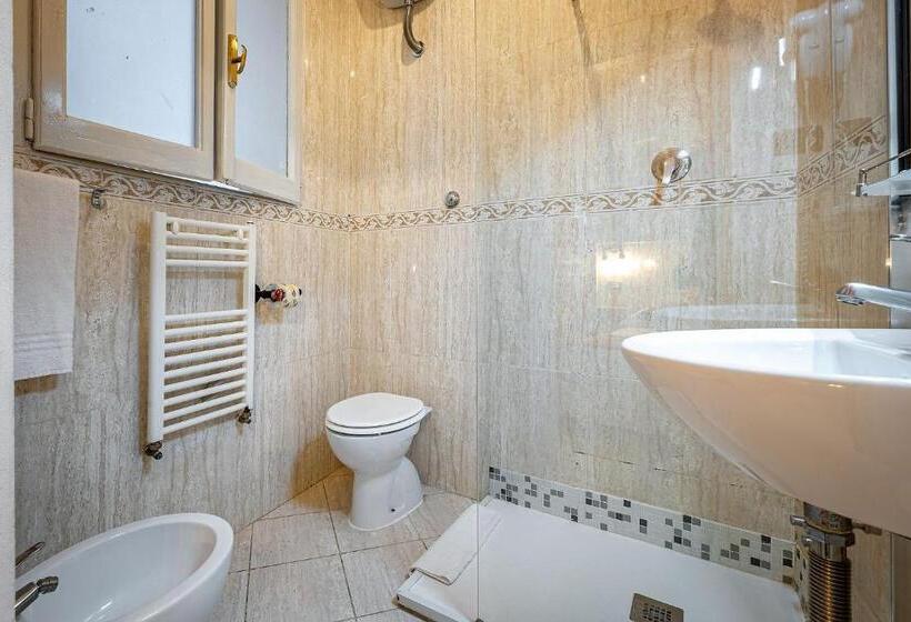 اتاق استاندارد سه نفره, Veneto Residence Florence