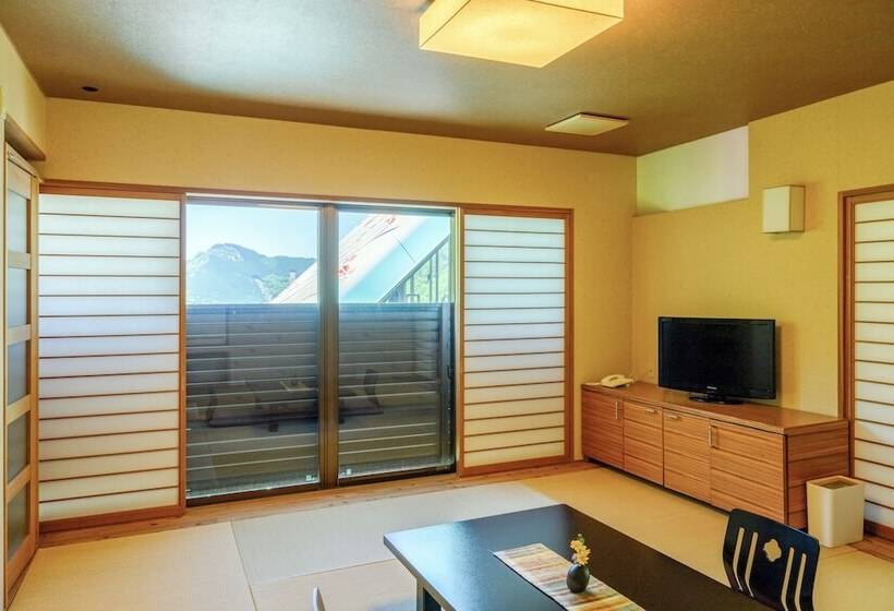 带观景的高级间, Iya Onsen