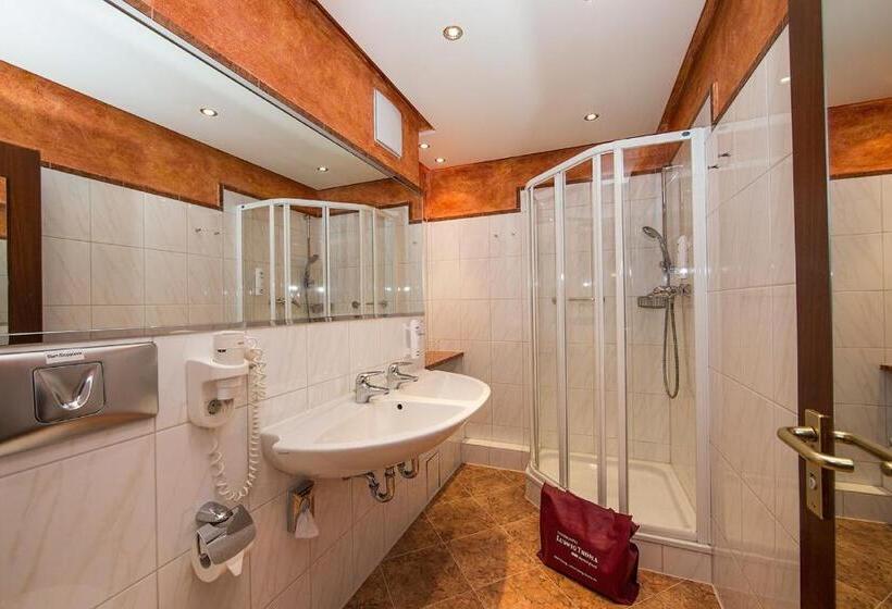 سوییت جونیور با بالکن, Johannesbad Thermalhotel Ludwig Thoma