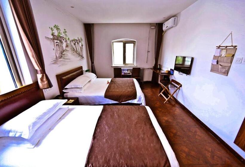 اتاق خانوادگی, Time Traveller Hotel   Near Beijing Lama Temple, The Imperial College, Ghost Street, Beihai Park, Ji