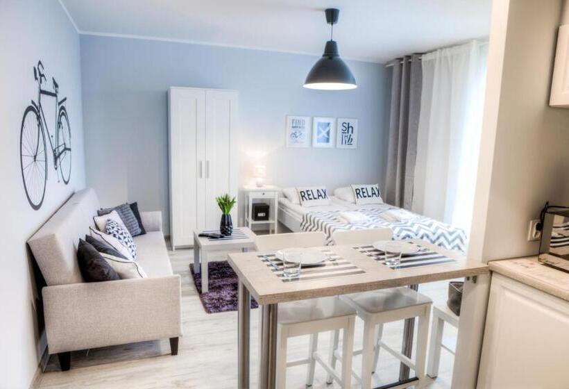 استودیوی لوکس, Residence Apart
