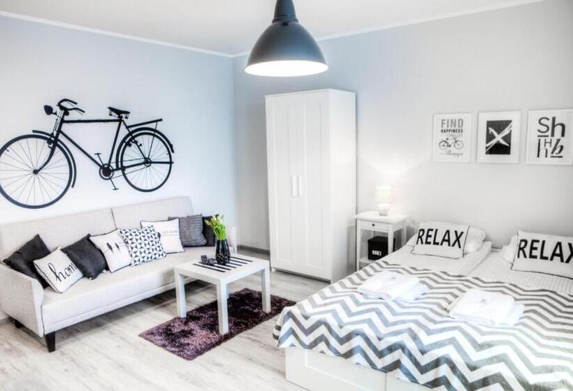 استودیوی لوکس, Residence Apart
