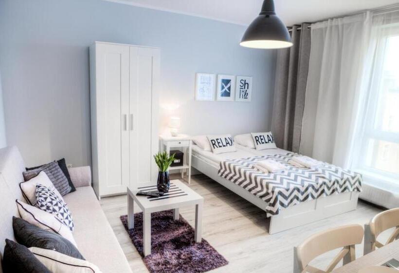 استودیوی لوکس, Residence Apart