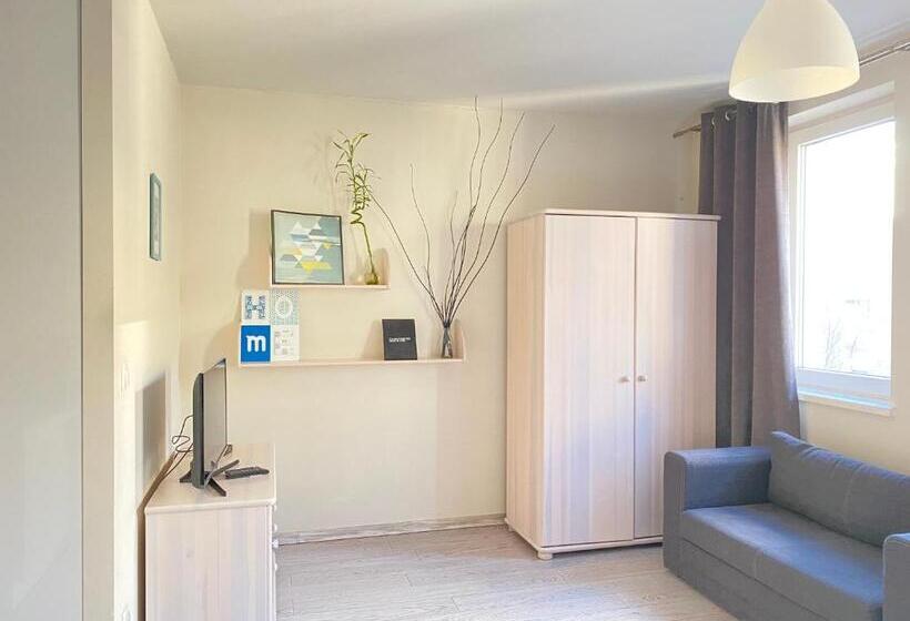 استودیوی لوکس, Residence Apart