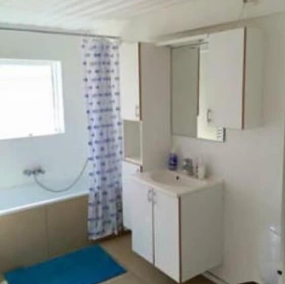 اتاق استاندارد یک تخته با سرویس بهداشتی مشترک, Gabriel Guesthouse