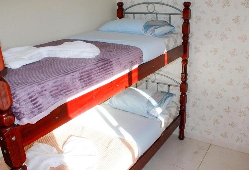 سوییت خانوادگی, Pousada Villa Paty   Campos Do Jordão