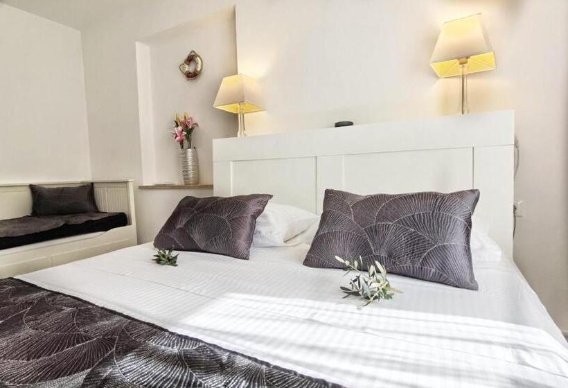 اتاق استاندارد چهار تخته, Boutique Hotel Alegria