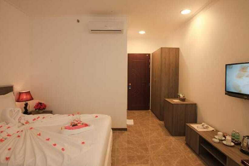 اتاق لوکس, Den Long Do Hotel & Restaurant