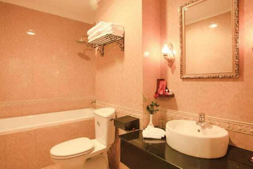 اتاق لوکس, Den Long Do Hotel & Restaurant