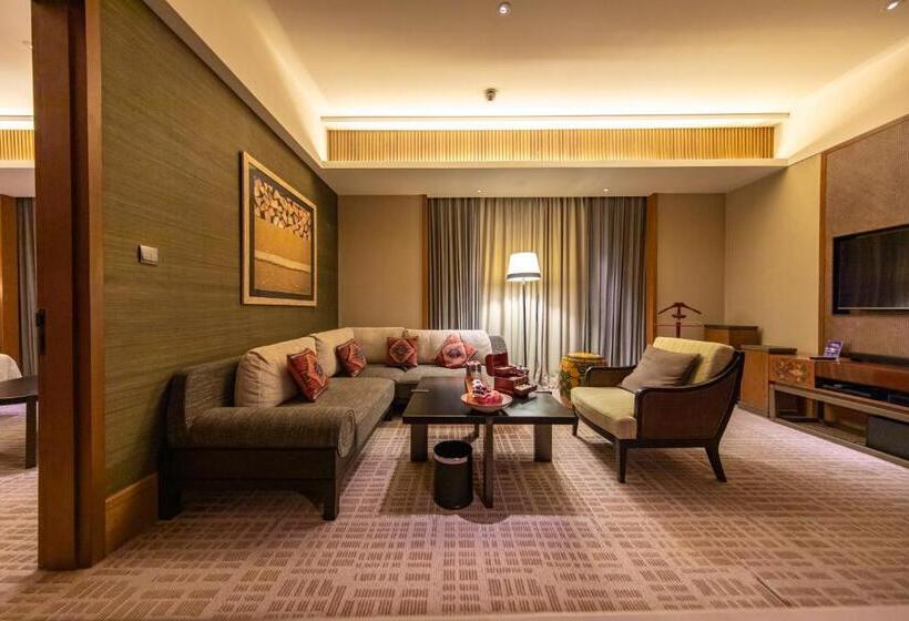 سوییت اجرایی, Shangrila Resort Shangrila