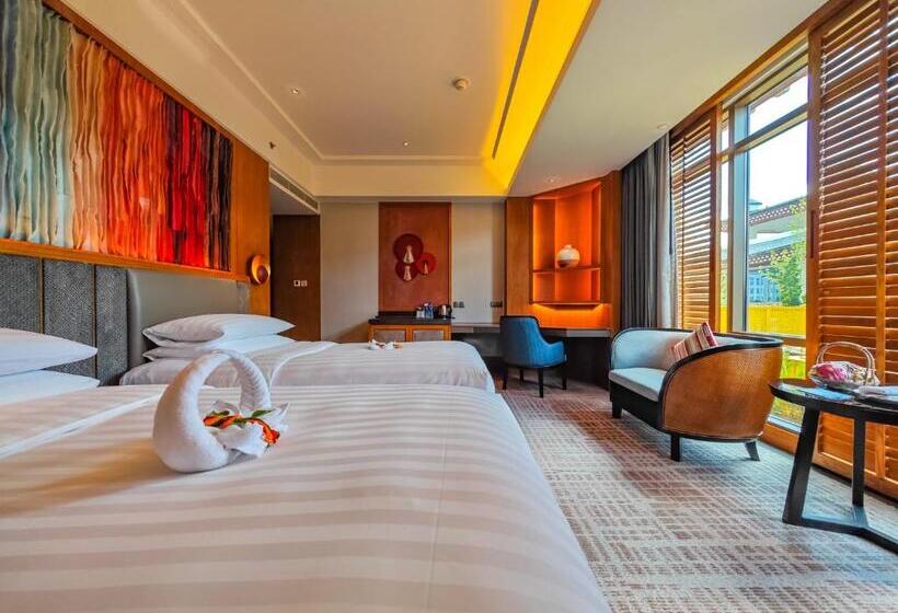 اتاق اجرایی, Shangrila Resort Shangrila