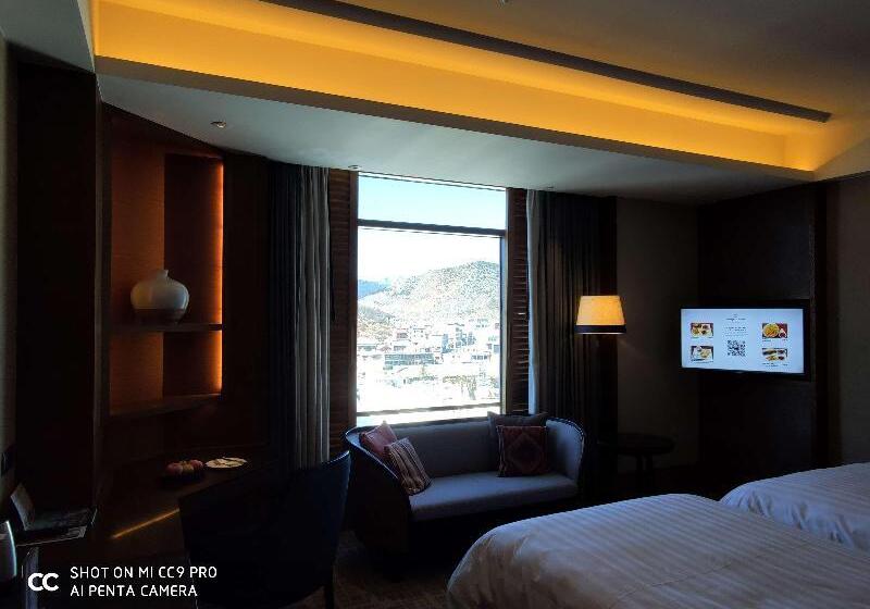 اتاق لوکس, Shangrila Resort Shangrila