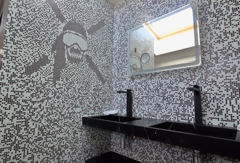 اتاق استاندارد, Snow Lodge Hotel Courchevel 1850