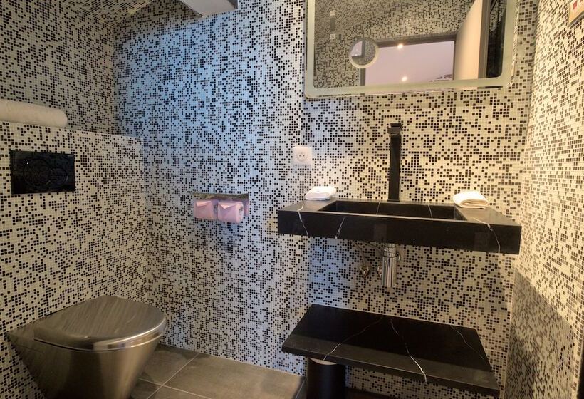 اتاق استاندارد, Snow Lodge Hotel Courchevel 1850