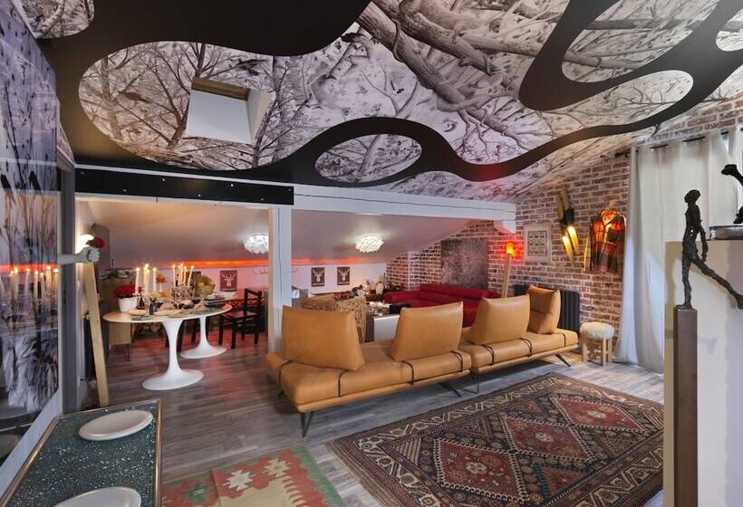 اتاق استاندارد, Snow Lodge  Courchevel 1850