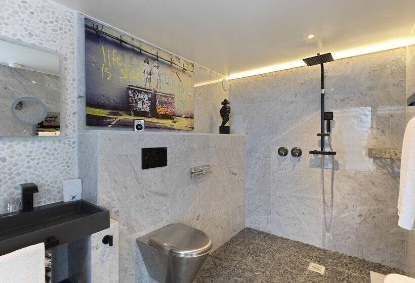 سوییت, Snow Lodge Hotel Courchevel 1850
