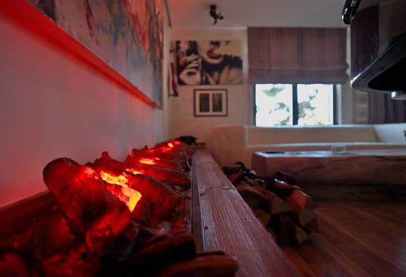 سوییت, Snow Lodge Hotel Courchevel 1850