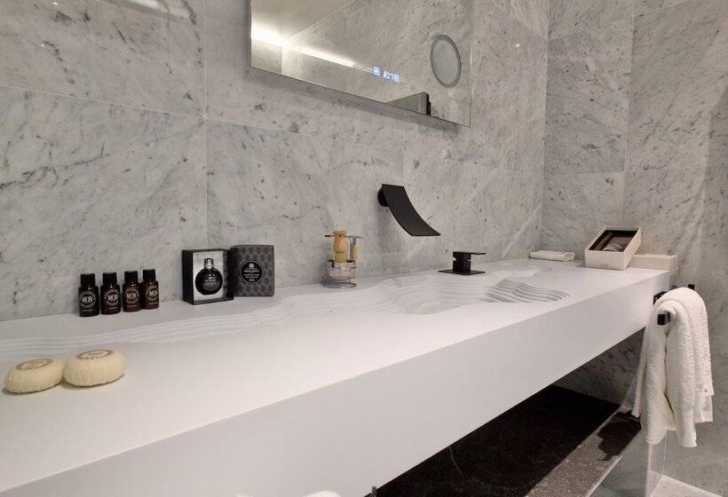 اتاق استاندارد, Snow Lodge Hotel Courchevel 1850