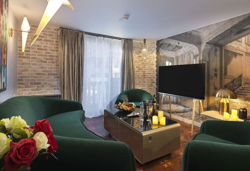 سوییت, Snow Lodge Hotel Courchevel 1850