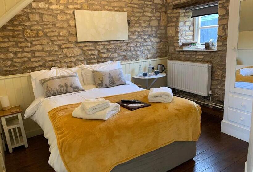 اتاق استاندارد, The Bell Inn