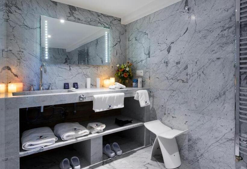 سوییت, Snow Lodge Hotel Courchevel 1850