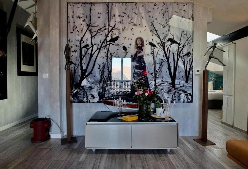 اتاق استاندارد, Snow Lodge Hotel Courchevel 1850
