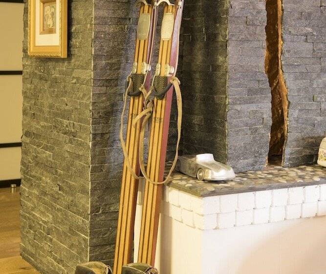 اتاق استاندارد, Snow Lodge Hotel Courchevel 1850