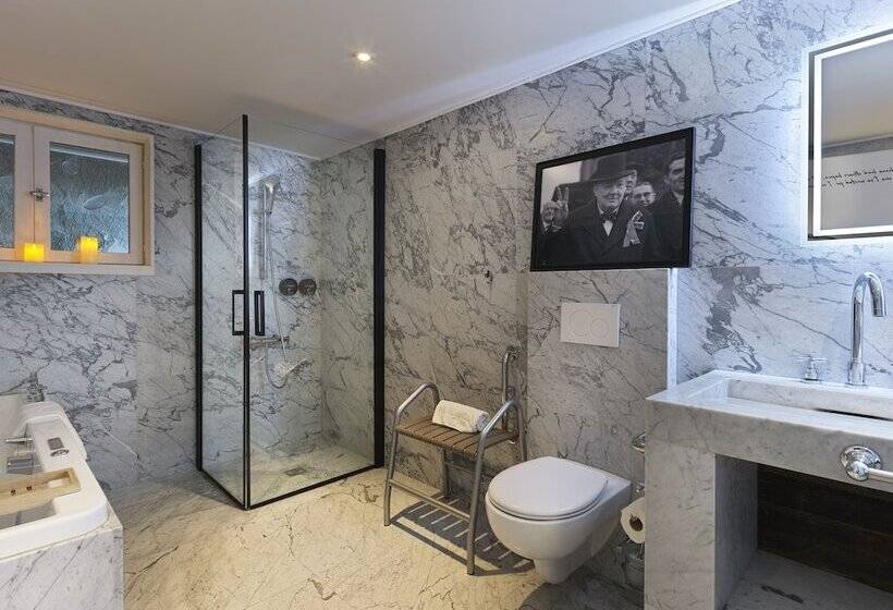 سوییت, Snow Lodge Hotel Courchevel 1850