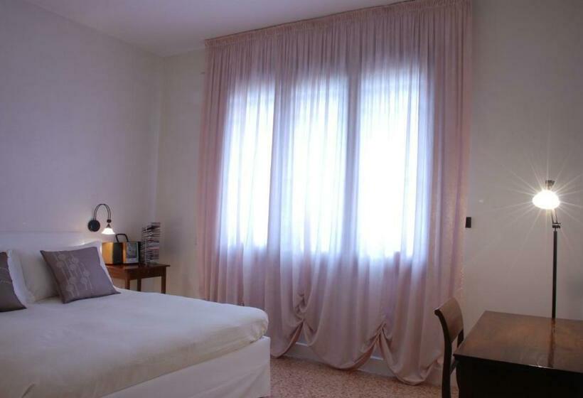 اتاق استاندارد با سرویس بهداشتی مشترک, Locazione Turistica Gioia