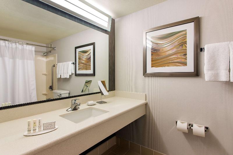 استودیو اجرایی, 289 Midway Motel