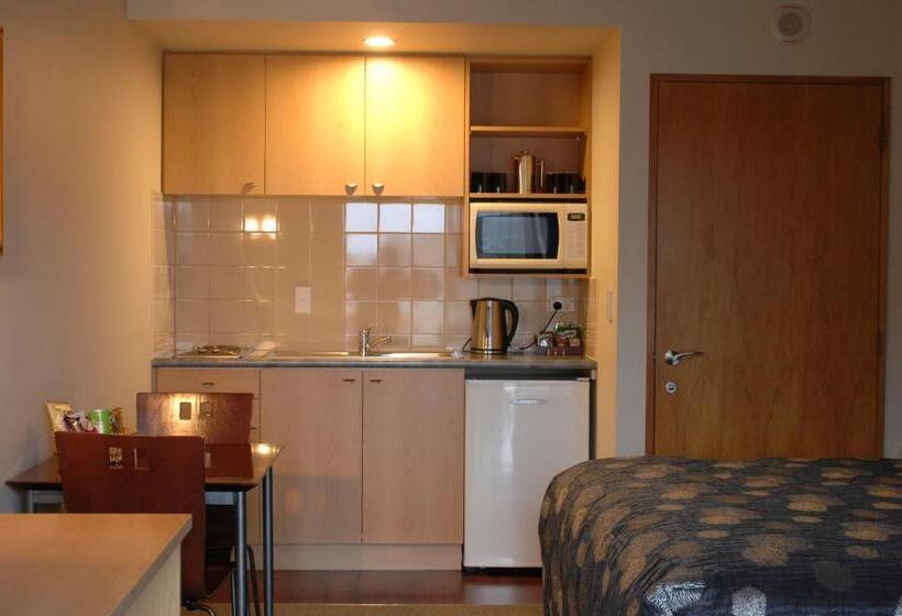 استودیو استاندارد با تخت کینگ, Shelby Motor Lodge