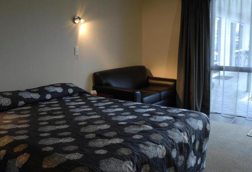 استودیو استاندارد با تخت کینگ, Shelby Motor Lodge