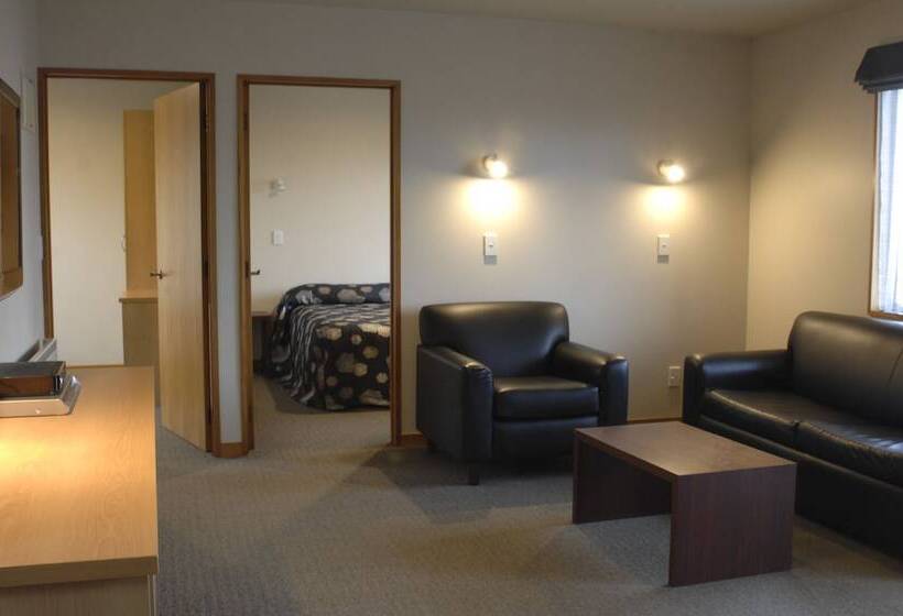 آپارتمان 2 خوابه, Shelby Motor Lodge