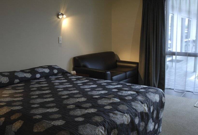 استودیو استاندارد با تخت کینگ, Shelby Motor Lodge