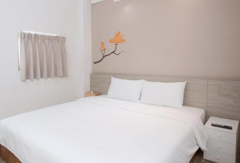 اتاق استاندارد, Uno Backpackers Inn